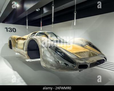 Stoccarda-Zuffenhausen - 12 novembre 2022 - Porsche Museum, corpo in fibra di carbonio della Porsche 908 Foto Stock