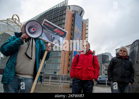 L'immagine mostra l'ascesa per il clima 'Boycott World Cup Qatar for Climate!' Manifestazione a Bruxelles domenica 20 novembre 2022. FOTO DI BELGA NICOLAS MAETERLINCK Foto Stock