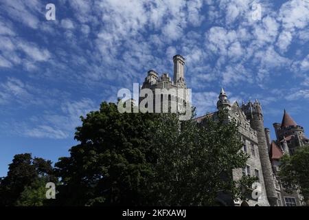 Vista della Casa Loma a Toronto, Canada Foto Stock