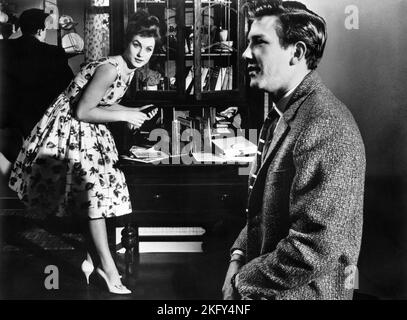 Shirley Anne Field, Albert Finney, on-set of the British Film, 'Saturday Night and Sunday Morning', Bryanston Films, Continental Distributing, 1960 Foto Stock