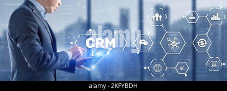 CRM Customer Relationship Management. Concetto di orientamento al cliente. Cura dei dipendenti Foto Stock