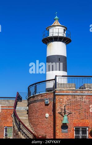 Southsea Castle Lighthouse, Portsmouth, Hampshire, Inghilterra, Regno Unito Foto Stock