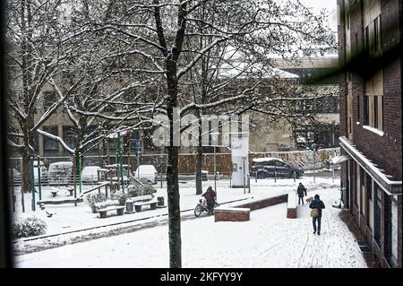 Schnee cade ad Hannover .Linden. Foto Stock