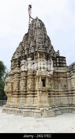 Tempio di Neminath Jain, Ranakpur, Rajasthan, India. Neminath era il 22nd Jain Tirthankara. Foto Stock