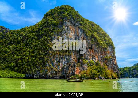 Ko Thalu Ok, Krasom, Takua Thung, Ao Phang-nga Parco Nazionale, Thailandia Foto Stock