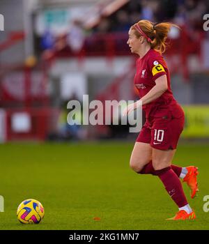 Crawley, Regno Unito. 20th Nov 2022. Crawley, Inghilterra, 20th 2022 novembre: Rachel Furness (Liverpool 10) in azione durante la Barclays Womens Super League di calcio partita tra Brighton e Liverpool al Broadfield Stadium di Crawley, Inghilterra. (James Whitehead/SPP) Credit: SPP Sport Press Photo. /Alamy Live News Foto Stock