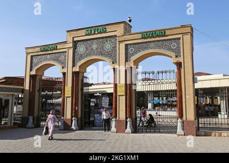 Siyob Dehqon Bozori (mercato agricolo di Siyob), Karimov Street, centro storico, Samarcanda, Provincia di Samarcanda, Uzbekistan, Asia centrale Foto Stock