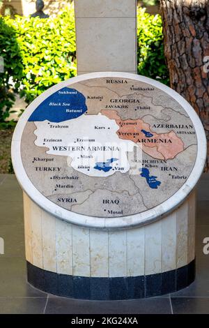 Cattolicesimo armeno della Grande Casa di Cilicia, Antelias, Libano. Mappa di Armenia Foto Stock