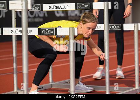 L'atleta belga Imke Vervaet ha ritratto in azione durante un campo di allenamento organizzato dal Comitato Olimpico belga BOIC-COIB a Belek Turchia, lunedì 21 novembre 2022. La tappa si svolge dal 12 al 27 novembre. FOTO DI BELGA LAURIE DIEFFEMBACQ Foto Stock