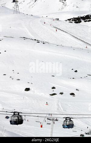 Stazione sciistica Val Thorens, 2300m km, nelle tre valli (Les Trois Vallees). Francia. Foto Stock