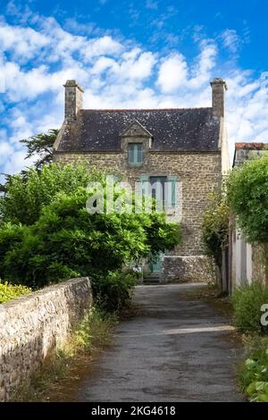 Arz isola nel golfo di Morbihan, Francia, una casa tipica nel villaggio Foto Stock