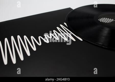 Indie Rock band, album musicale Arctic Monkeys su disco LP con dischi in  vinile. Titolo: EM Foto stock - Alamy