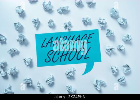 Didascalia di testo Presentazione della scuola di lingua. Parola per istituzione educativa in cui vengono insegnate lingue straniere Foto Stock