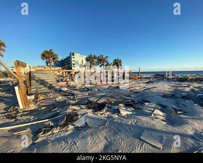 Fort Myers Beach, Florida, USA--2 ottobre 2022 Fort Myers Beach è devastata dall'uragano Ian. Jocelyn Augustino/FEMA Foto Stock