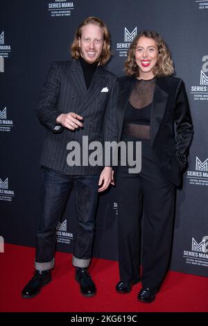 Venite a Levin e Marie Jardillier alla Series Mania's Photocall al Musee Des Arts Forains di Parigi, in Francia, il 21 novembre 2022. Foto di Aurore Marechal/ABACAPRESS.COM Foto Stock