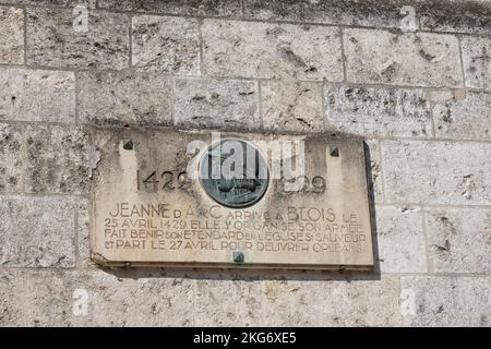 Lapide in onore di Giovanna d'arco - Giovanna d'Arco - che fu benedetta dall'arcivescovo di Reims prima di partire con il suo esercito per guidare contro gli inglesi Foto Stock