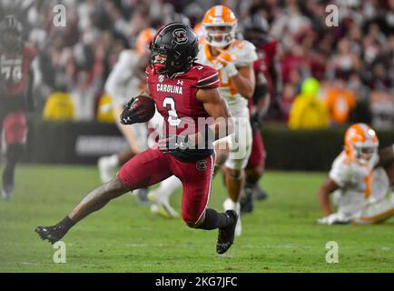 19 novembre 2022: Il ricevitore di Gamecocks del South Carolina Antwane Wells Jr. Corre a supcampo durante il terzo trimestre di una partita di calcio dell'università contro i volontari del Tennessee allo stadio Williams-Brice di Columbia, SC. Austin McAfee/CSM Foto Stock
