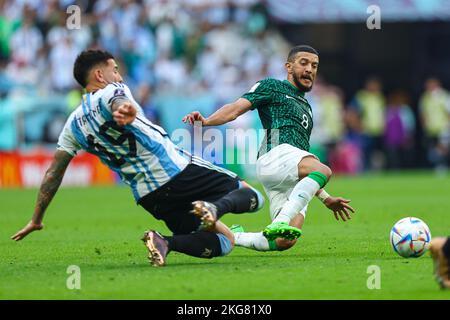 Lusail City, Qatar. 22nd Nov 2022. Nicolas Otamendi, Abdulelah Almalki durante la partita di Coppa del mondo FIFA Qatar 2022 Gruppo C tra Argentina e Arabia Saudita allo stadio di Lusail il 22 novembre 2022 a Lusail City, Qatar. (Foto di Pawel Andrachiewicz/PressFocus/Sipa USA) Credit: Sipa USA/Alamy Live News Foto Stock