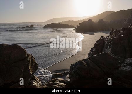 Sud Africa, Hermanus, costa rocciosa a Voelklip Beach Foto Stock