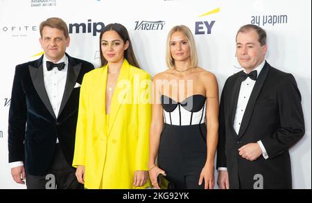 21 novembre 2022, New York, New York, Stati Uniti d'America: Leopold Hoesch, Nilam Farooq, Pia Stutzenstein, Mark Speich partecipa ai 50th International Emmy Awards all'Hilton Hotel (Credit Image: © Lev Radin/Pacific Press via ZUMA Press Wire) Foto Stock
