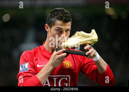 Foto del file datata 29-10-2008 di Cristiano Ronaldo, che lascerà il Manchester United con effetto immediato, il club della Premier League ha annunciato. Data di emissione: Martedì 22 novembre 2022. Foto Stock