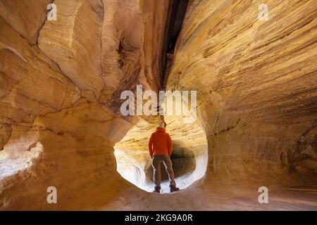 Insolito Moonshine Arch vicino a Vernal, Utah, USA. Foto Stock