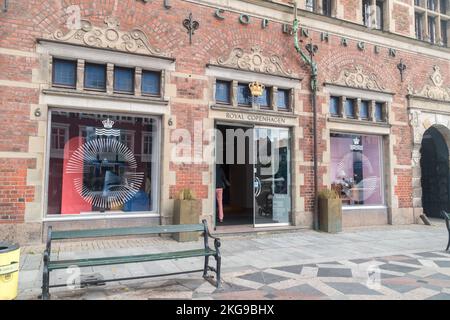 Copenaghen, Danimarca - 26 luglio 2022: Royal Copenhagen Flagship Store nel centro storico di Copenaghen. Foto Stock