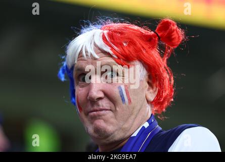 Al Wukair, Qatar, 22nd novembre 2022. I fan francesi prima della partita della Coppa del mondo FIFA 2022 allo stadio al Janoub, al Wukair. Il credito di foto dovrebbe essere: David Klein / Sportimage Foto Stock