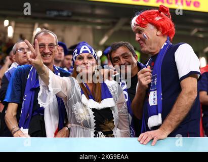 Al Wukair, Qatar, 22nd novembre 2022. I fan francesi prima della partita della Coppa del mondo FIFA 2022 allo stadio al Janoub, al Wukair. Il credito di foto dovrebbe essere: David Klein / Sportimage Foto Stock