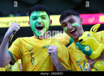 Al Wukair, Qatar, 22nd novembre 2022. Tifosi australiani prima della partita della Coppa del mondo FIFA 2022 allo stadio al Janoub, al Wukair. Il credito di foto dovrebbe essere: David Klein / Sportimage Foto Stock