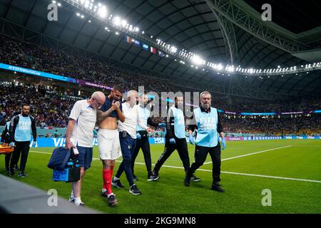 Al Wakrah, Qatar. 22nd Nov 2022. Lucas Hernandez di Francia ha ferito durante la partita di Coppa del mondo del Qatar 2022, Gruppo D, tra la Francia e l'Australia ha giocato allo Stadio al Janoub il 20 novembre 2022 ad al Wakrah, Qatar. (Foto di Bagu Blanco/PRESSIN) Credit: Sipa USA/Alamy Live News Foto Stock