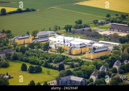 Vista aerea, ex caserma Kanaal van Wessem, complesso abitativo e rifugio per rifugiati, Soest, Soester Boerde, Renania settentrionale-Vestfalia, Germania, DE, Europa Foto Stock