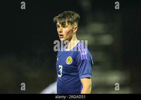 Ayr, Regno Unito. 22nd Nov 2022. La Scozia Under 19s ha giocato contro la Francia Under 19s al Sommerset Park, Ayr, Ayrshire Scotland, UK nel Campionato europeo Under 19 2023. La Francia ha vinto 3 -1 e questo mette la Scozia fuori concorso e la Francia passare al turno successivo. Credit: Findlay/Alamy Live News Foto Stock