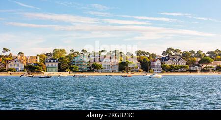 Ville e case sulla spiaggia di Arcachon, Baia di Arcachon, Aquitania, Nuova Aquitania, Francia, Europa Foto Stock