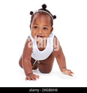 Messaggi istantanei in arrivo per te. Studio shot di una ragazza adorabile bambino isolato su bianco. Foto Stock