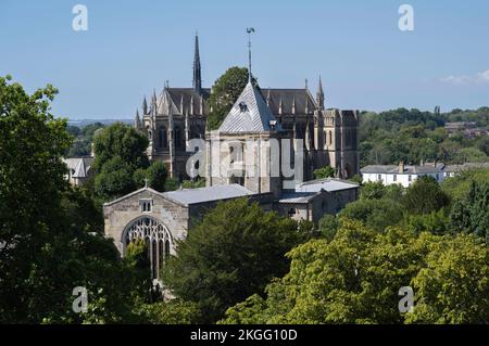 Chiesa Cattedrale di nostra Signora e San Filippo Howard e la Chiesa di San Nicola nei terreni del Castello di Arundel, casa del Duca di Norfolk, Arundel, Ovest Foto Stock