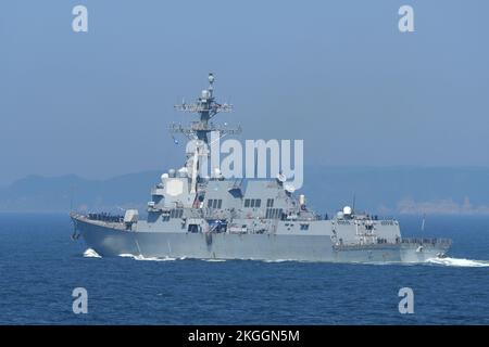 Prefettura di Kanagawa, Giappone - 28 agosto 2021: United States Navy USS Stockdale (DDG-106), cacciatorpediniere di classe Arleigh Burke. Foto Stock