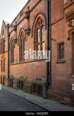 Una lapide all'ingresso della storica St Marys Guildhall nella città di Coventry, Regno Unito. Foto Stock