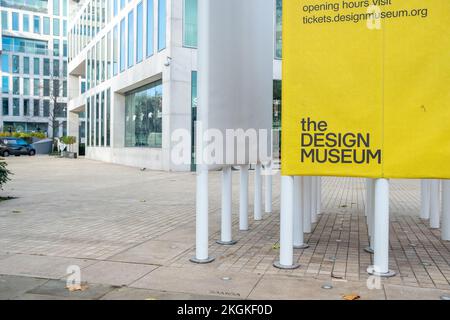 Londra - Novembre 2022: Il Design Museum su Kensington High Street W8 Foto Stock