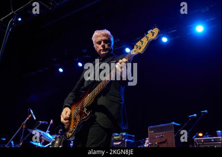 Portsmouth, Hampshire, Regno Unito - 20 2022 novembre - il tour dei Blockheads con il sostegno del Dr Feelgood a Portsmouth Guildhall (VZA 0432) (Foto: Vernon N Foto Stock