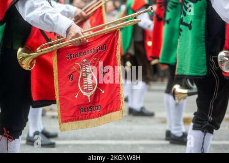 Partecipanti alla sfilata dell'Oktoberfest Tentowners a Monaco Foto Stock