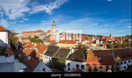 Repubblica Ceca, Regione della Boemia Meridionale, Cesky Krumlov, Vista panoramica del centro storico Foto Stock