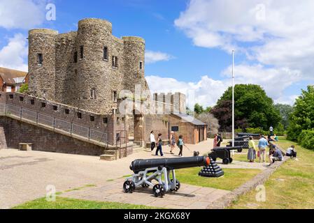 Museo del Castello di Rye Sussex Rye o Ypres Tower nel Gungarden Rye East Sussex Inghilterra UK GB Europa Foto Stock