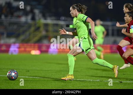 Ewa Pajor di VfL Wolfsburg durante la terza giornata della fase di gruppo della UEFA Women's Champions League, Gruppo B, tra A.S. Roma e VfL Wolfsburg, allo Stadio Domenico Franioni il 23 novembre 2022 a Latina. Foto Stock