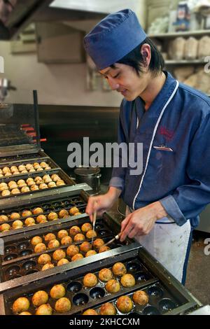 Takoyaki preparato ingrediente misto polpo pancake Tokyo Giappone Foto Stock