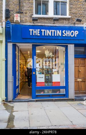 Facciata esterna del Tintin Shop, un negozio che vende libri comici, regali e giocattoli correlati a Tintin. Floral Street, Covent Garden, Londra, Inghilterra, Regno Unito Foto Stock