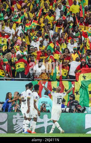 Andre Ayew del Ghana festeggia dopo aver segnato durante una partita di calcio tra Portogallo e Ghana, nel Gruppo H della Coppa del mondo FIFA 2022 di Doha, Stato del Qatar, giovedì 24 novembre 2022. FOTO DI BELGA BRUNO FAHY Credit: Agenzia Notizie di Belga/Alamy Live News Foto Stock