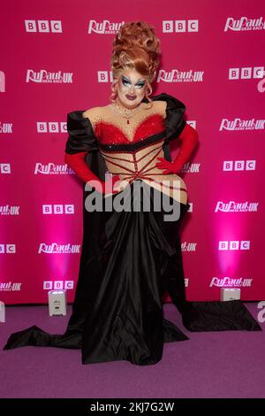 Londra, Regno Unito . 24 novembre 2022 . A maggio è stata raffigurata la proiezione finale di RuPaul's Drag Race 2022 - Londra tenutasi al Rix Mix. Credit: Alan D West/EMPICS/Alamy Live News Foto Stock