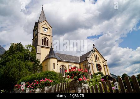 Chiesa protestante o evangelica a Ramsau ai piedi del monte Dachstein nelle Alpi austriache (Liezen, Stiria o Steiermark, Austria) Foto Stock
