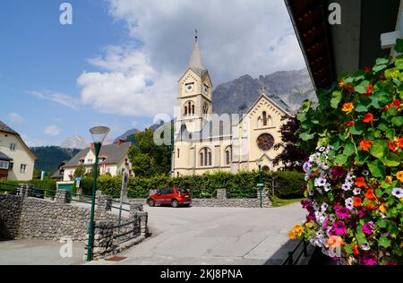 Chiesa protestante o evangelica a Ramsau ai piedi del monte Dachstein nelle Alpi austriache (Liezen, Stiria o Steiermark, Austria) Foto Stock